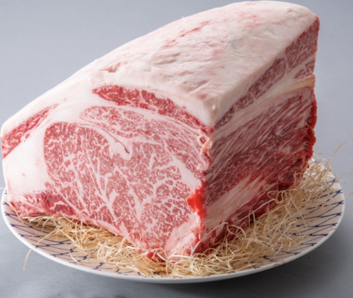 画像：本日の黒毛和牛　＊ランクにこだわらず、リーズナブルにおいしいものをご提供いたします。