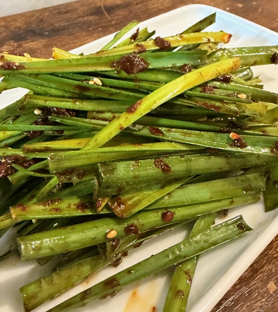 画像：横浜店大人気「ニラキムチ」シャキシャキのニラとキムチあんこの相性抜群！！！